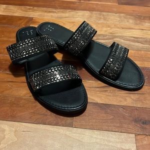 Black sandals with sparkles